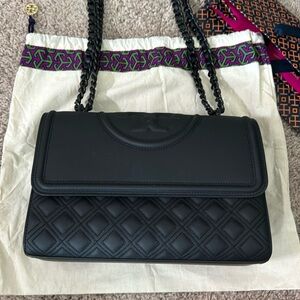 Tory Burch FLEMING MATTE BLACK CONVERTIBLE SHOULDER BAG Cross Body w/ Dust Bag